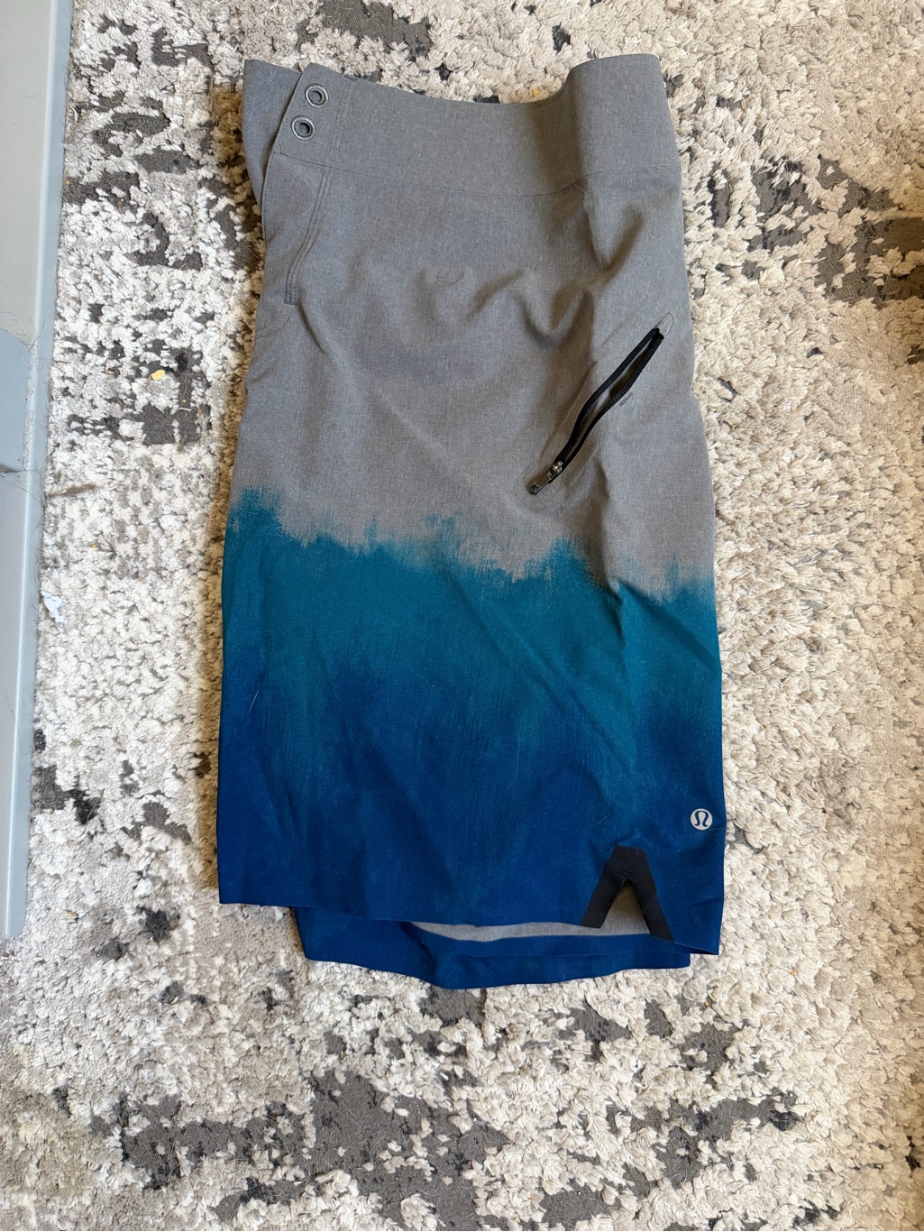 Lululemon Men’s Board Shorts - Size Xl - Like New